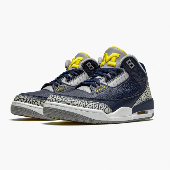 Air Jordans 3 Retro Michigan PE Basketball Sneakers Mens AJ3 820064