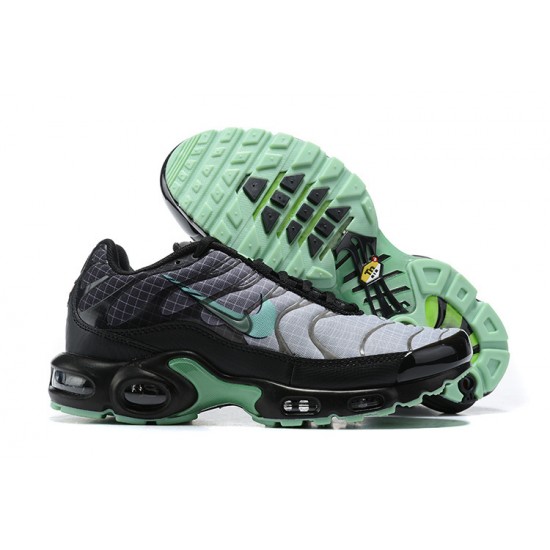 Nike Air Max Plus Tn Mens Shoes  Black Green CT1619-001