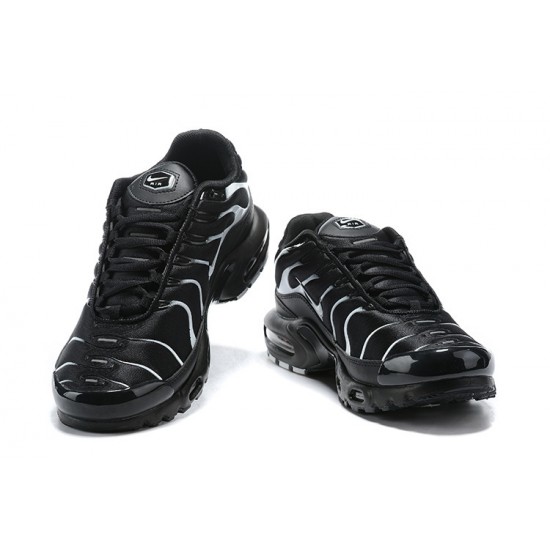 Nike Air Max Plus Tn Mens Shoes  Black Grey 852630-038