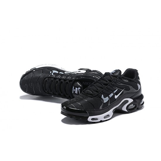 Nike Air Max Plus Tn Mens Shoes  Black White 815994-004